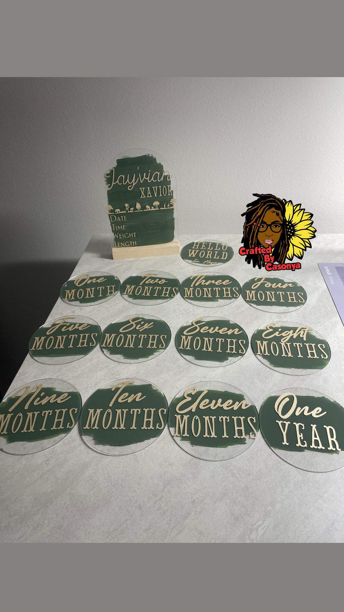 Baby First Year Milestone Set – Monthly Photo Props – Custom Wooden Discs or Blanket – Newborn Keepsake – Baby Shower Gift – Handmade