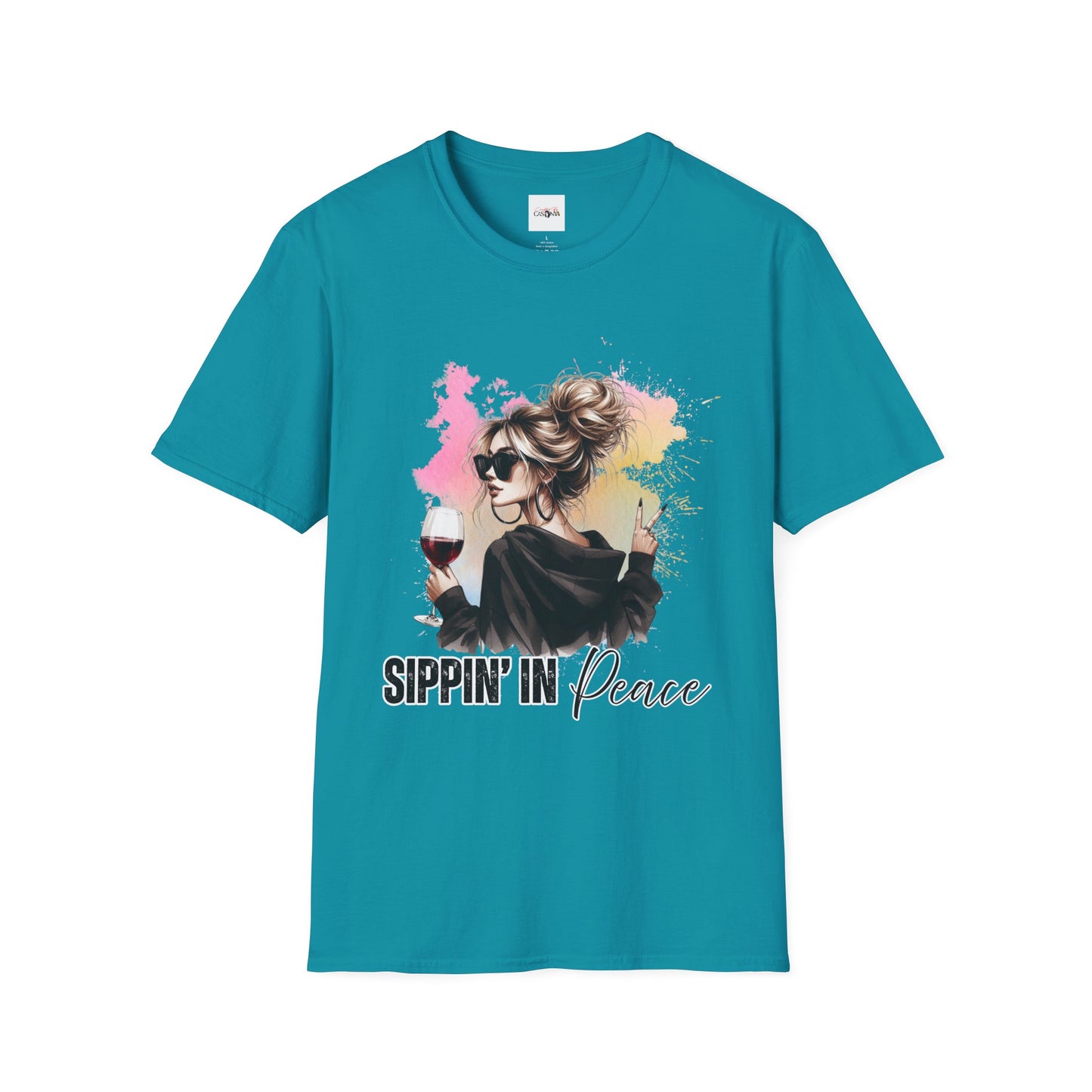 Sippin’ in Peace Wine Shirt – Funny Wine Lover Graphic Tee – Girls’ Night T-Shirt – Relaxed Casual Streetwear – Gift for Women Who Love Wine