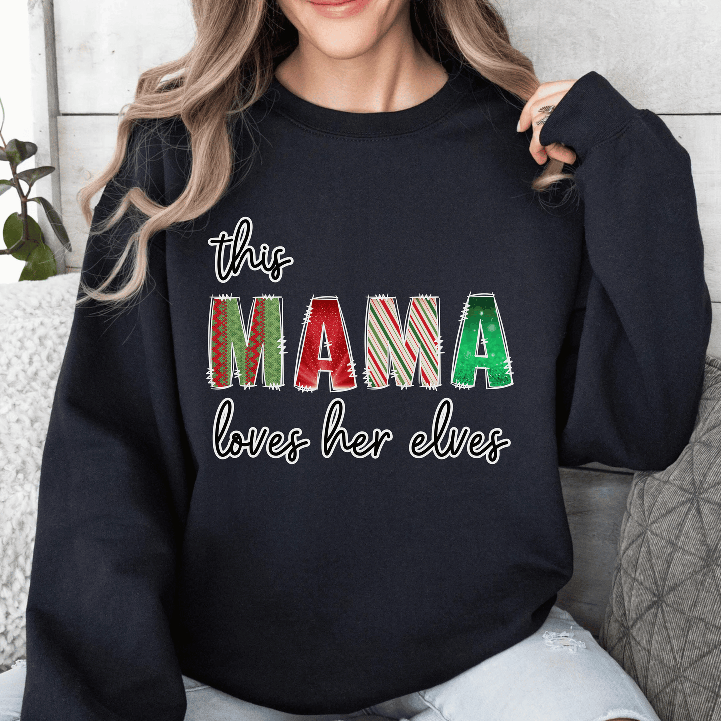 This Mama Loves Her Elves Shirt – Custom Christmas Mom T-Shirt – Festive Mama Graphic Top – Holiday Mom Gift