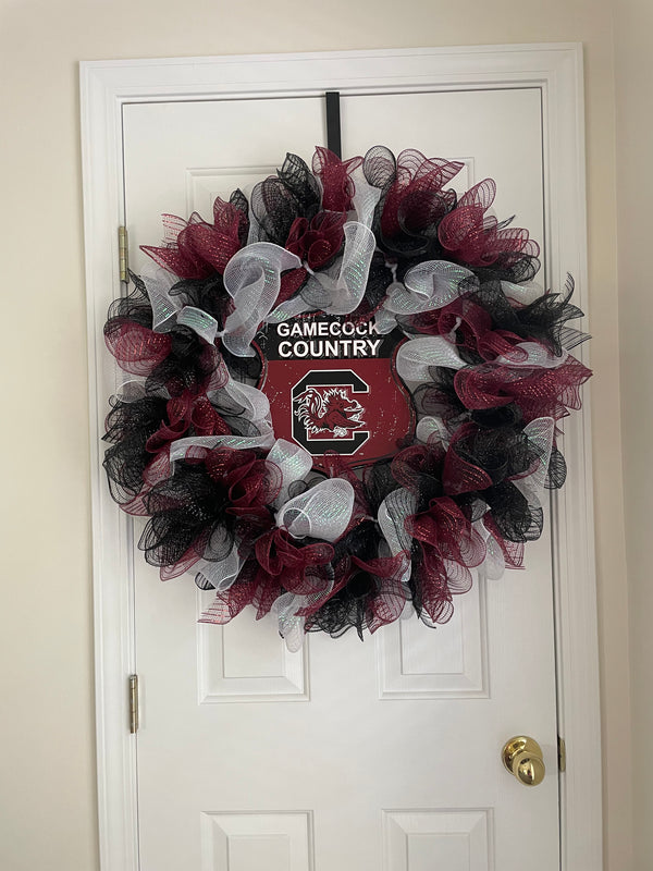 Mesh Wreath w/ Sign